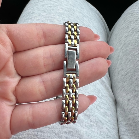 Vintage Seiko Women's Gold and Silver Watch - Picture 8 of 8